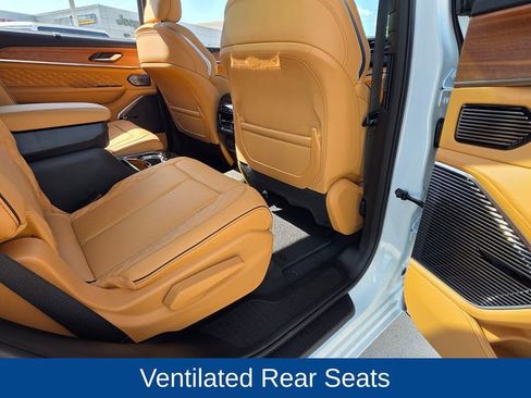 New 2025 Jeep Grand Cherokee L Summit image 16