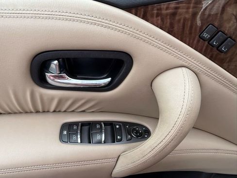 Used 2017 Nissan Armada SL w/ Moonroof Package image 11