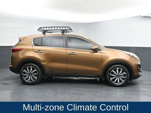 Used 2017 Kia Sportage EX image 12
