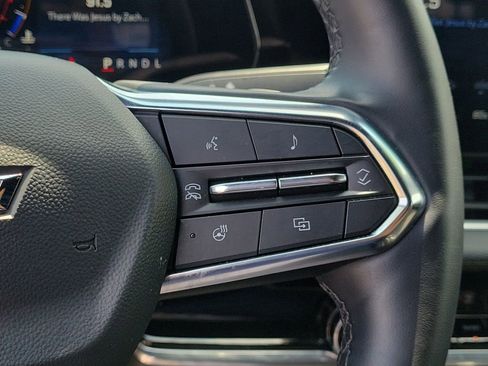 Used 2025 Chevrolet Equinox LT image 29