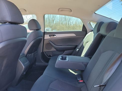Used 2019 Hyundai Sonata SE image 11