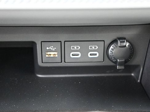Certified 2026 Toyota Highlander Limited AWD/4WD image 25