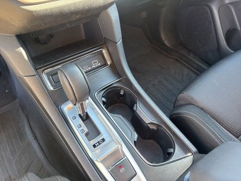 Used 2023 Subaru Ascent Premium w/ Convenience Package image 27