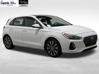 Used 2018 Hyundai Elantra GT w/ Tech Package 03