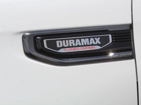 Used 2024 GMC Sierra 1500 AT4 w/ Technology Package AWD/4WD image 15