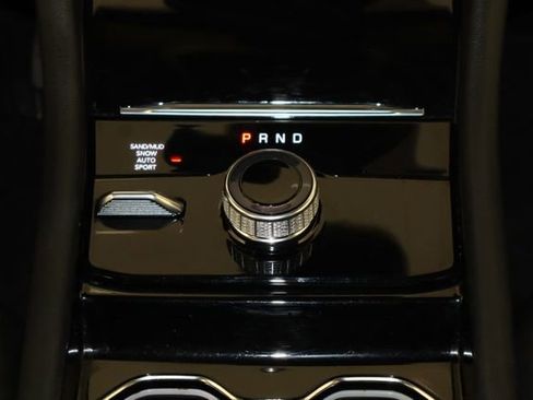 Used 2023 Jeep Grand Cherokee Limited w/ Black Appearance Package image 29