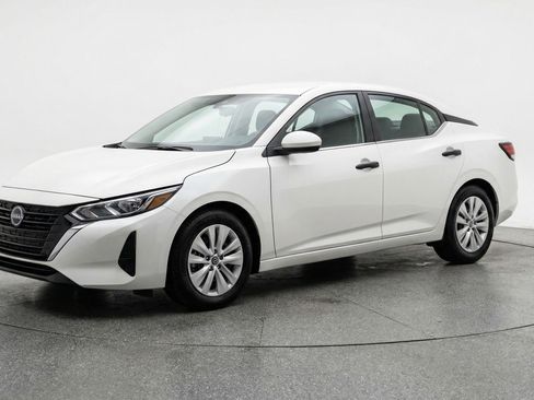 Used 2025 Nissan Sentra S FWD image 3