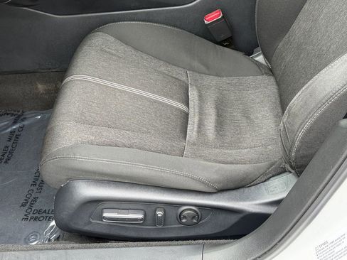 Used 2025 Honda Accord Sport image 25