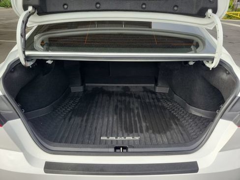 Used 2025 Toyota Camry SE FWD image 28