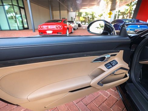 Used 2019 Porsche 911 Turbo S image 33