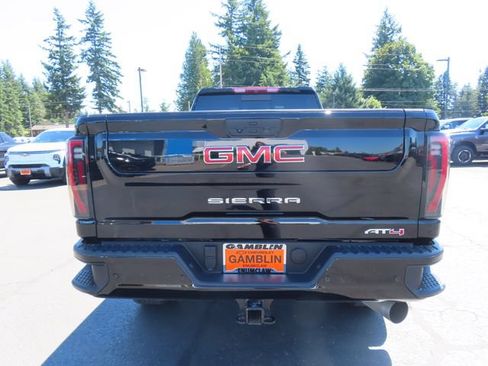 Used 2025 GMC Sierra 3500 AT4 w/ AT4 Preferred Package AWD/4WD image 7