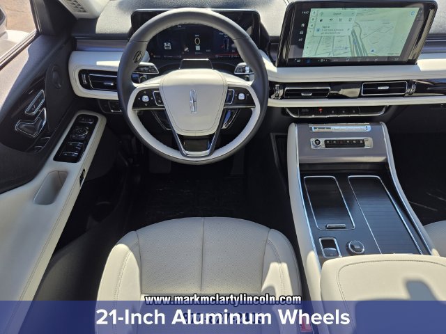 New 2027 Lincoln Aviator 2WD image 13