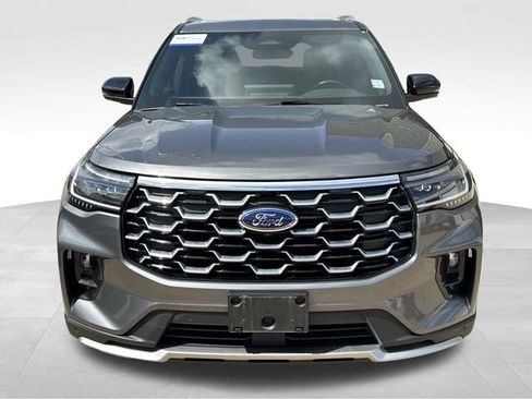 Used 2025 Ford Explorer Platinum w/ LUX Leather Package image 2