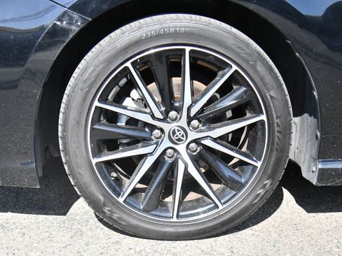 Used 2022 Toyota Camry SE FWD image 12