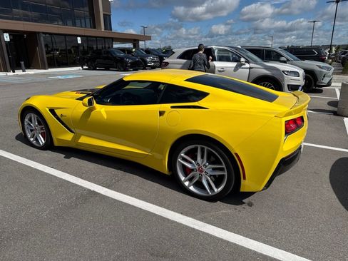 Used 2016 Chevrolet Corvette Stingray Coupe RWD image 5