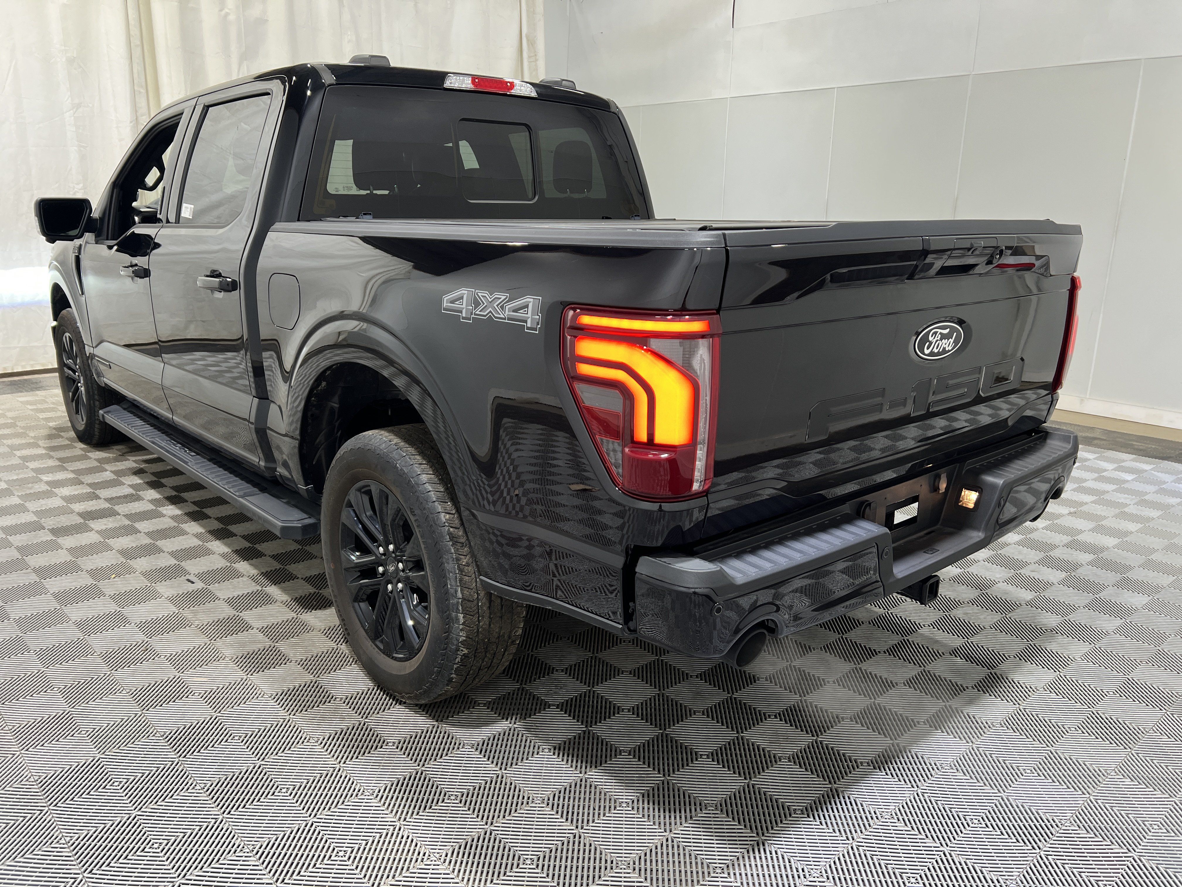 Used 2024 Ford F150 Lariat w/ Equipment Group 502A High AWD/4WD image 2