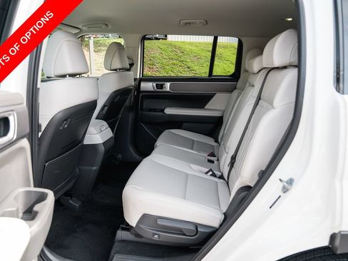 Used 2025 Hyundai Santa Fe SEL FWD image 26