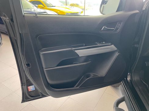 Used 2018 Chevrolet Colorado LT w/ Redline Special Edition image 17