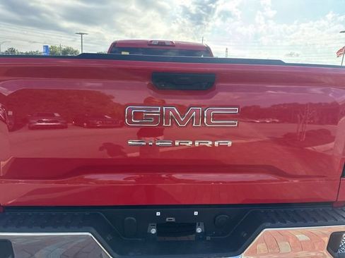Used 2025 GMC Sierra 1500 Pro w/ Convenience Package RWD image 9