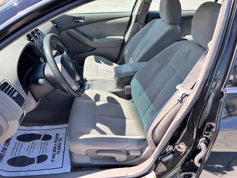 Used 2010 Nissan Altima 2.5 S image 14