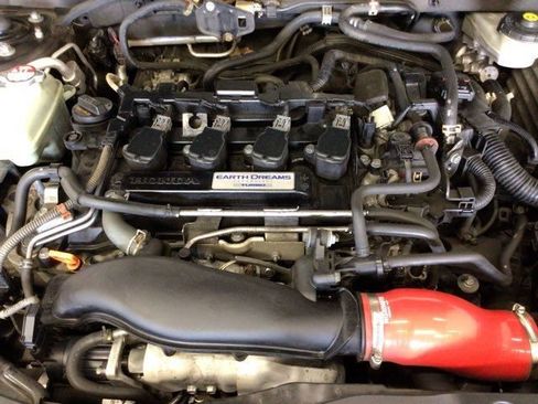 Used 2018 Honda Civic Si image 30