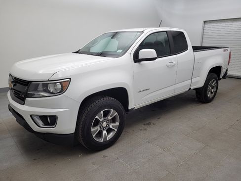 Used 2016 Chevrolet Colorado Z71 AWD/4WD image 2