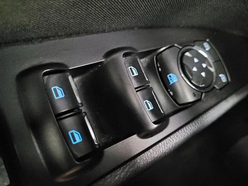 Used 2018 Ford Fusion SE w/ Equipment Group 201A image 27