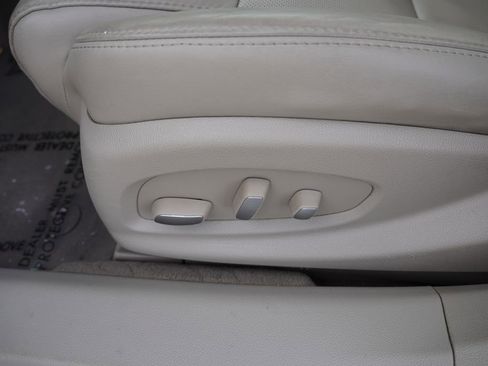 Used 2017 Cadillac XTS Luxury w/ Driver Awareness Package image 23