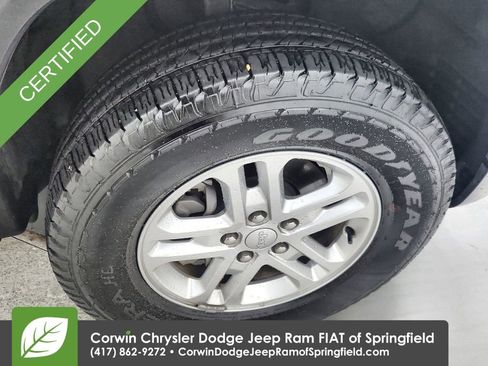 Used 2023 Jeep Grand Cherokee Laredo w/ Luxury Tech Group I AWD/4WD image 33