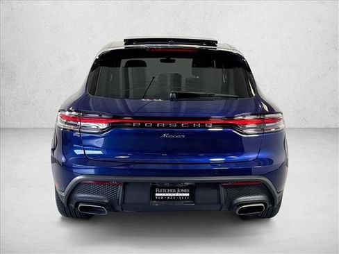 Certified 2026 Porsche Macan AWD/4WD image 10