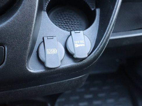 Used 2021 RAM ProMaster 2500 image 13