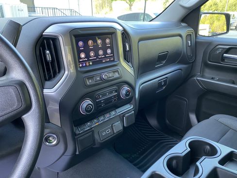 Used 2024 Chevrolet Silverado 1500 Custom image 22