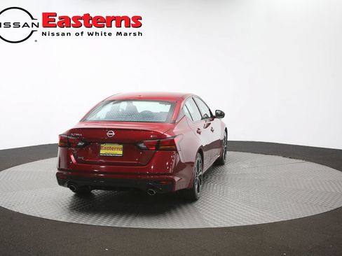 Used 2024 Nissan Altima 2.5 SR w/ SR Premium Package FWD image 38