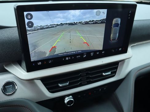 New 2025 Ford Explorer Active w/ Active Comfort Package image 7