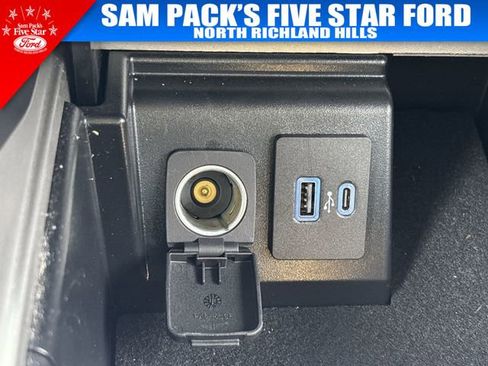 Used 2023 Ford Explorer XLT w/ Equipment Group 202A RWD image 21