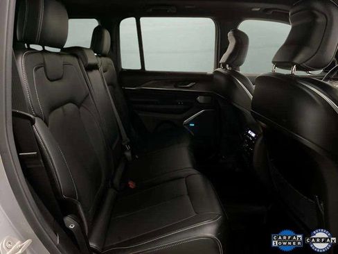 Used 2023 Jeep Grand Cherokee Overland w/ Luxury Tech Group IV image 21