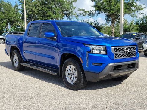 Certified 2024 Nissan Frontier SV w/ Technology Package RWD image 3