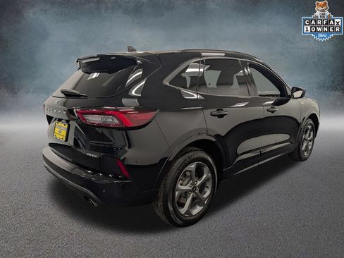 Used 2023 Ford Escape ST-Line w/ Tech Pack #1 AWD/4WD image 5