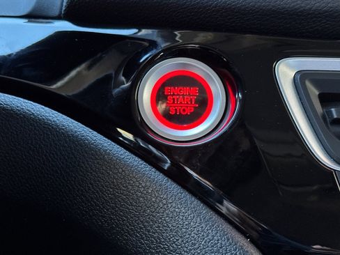 Used 2021 Honda Pilot Touring image 22