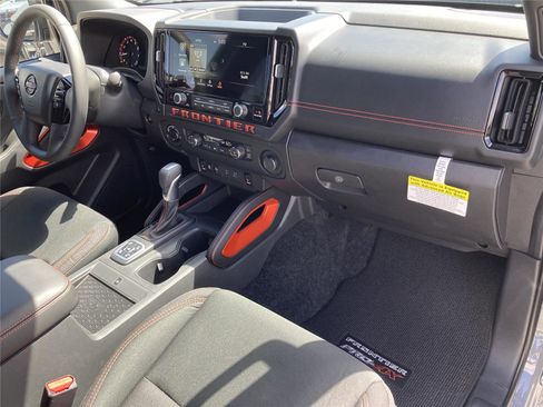 New 2026 Nissan Frontier PRO-4X w/ Pro-4x Convenience Package image 31