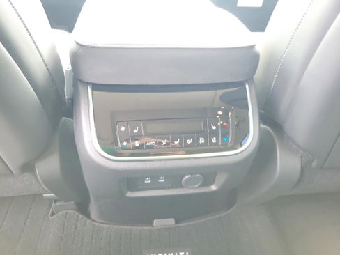 New 2026 INFINITI QX80 Luxe image 30