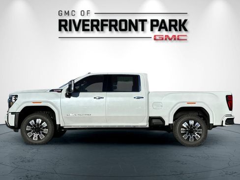 New 2026 GMC Sierra 2500 Denali AWD/4WD image 6