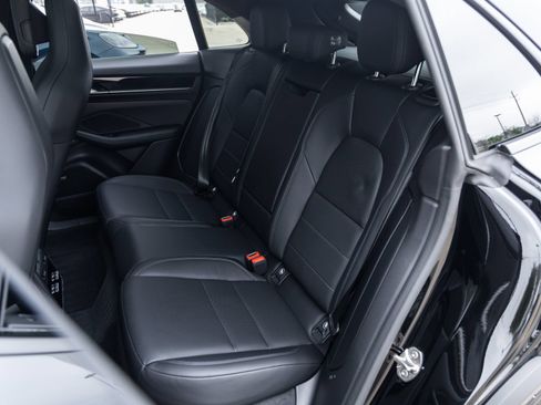 Certified 2025 Porsche Macan Electric RWD image 34