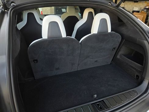 Used 2023 Tesla Model X image 24