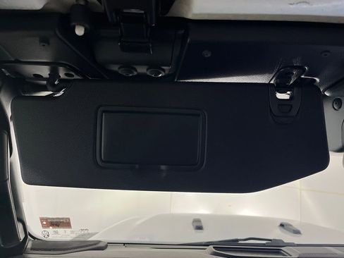 Used 2025 Jeep Wrangler Willys image 74