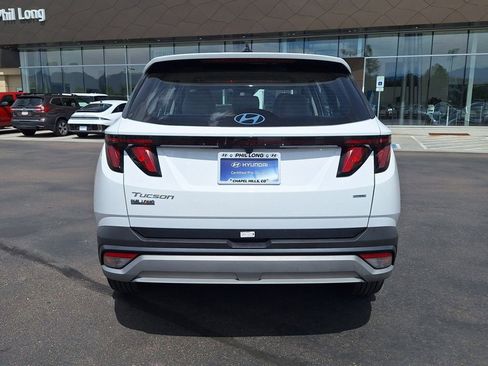 New 2025 Hyundai Tucson SE image 4