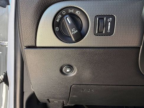 Used 2020 Dodge Durango GT RWD image 16