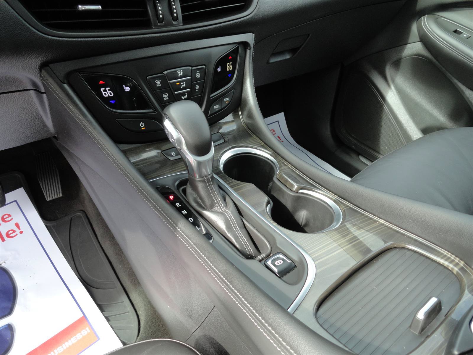 Used 2019 Buick Envision Essence AWD/4WD image 18