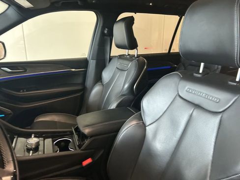 Used 2023 Jeep Grand Cherokee L Overland w/ Advanced Protech Group III image 6