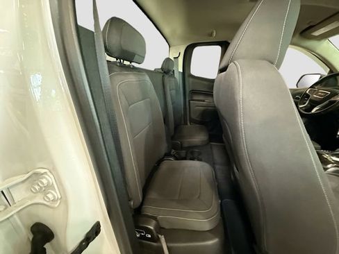 Used 2015 GMC Canyon SLE w/ SLE Convenience Package AWD/4WD image 25